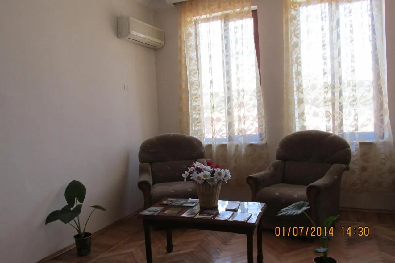 Guest House NINA