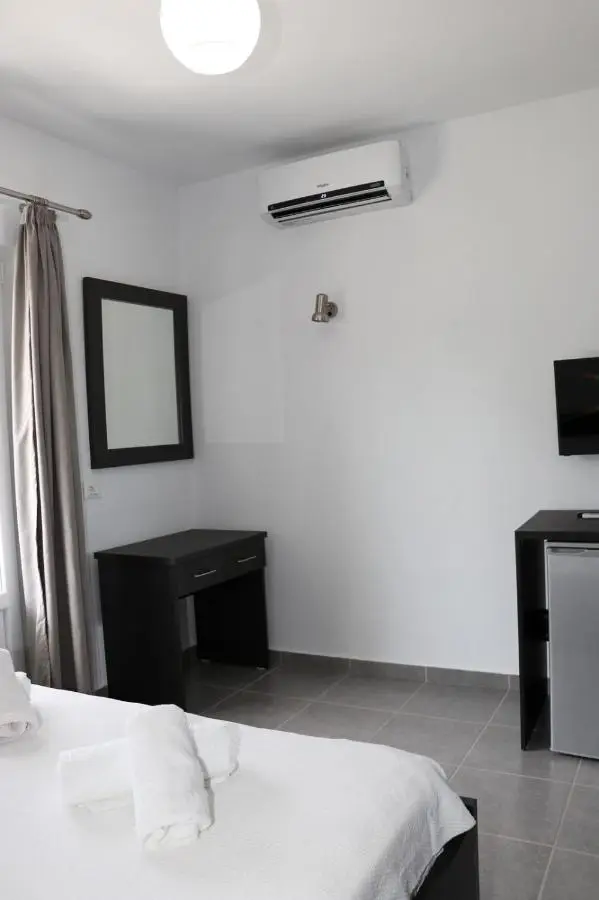 Hotel Velipoja Village