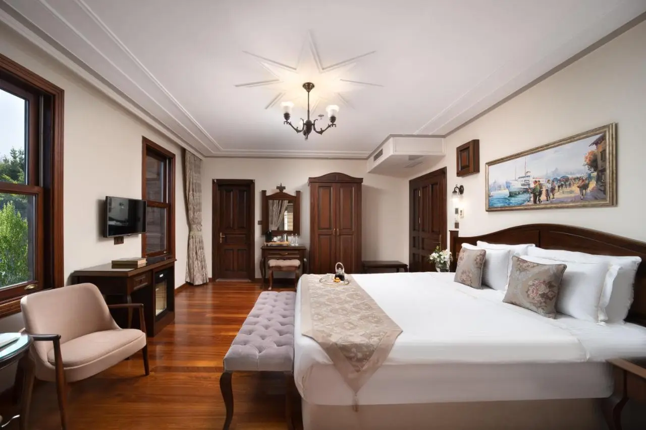 Bender Hotel - Old City