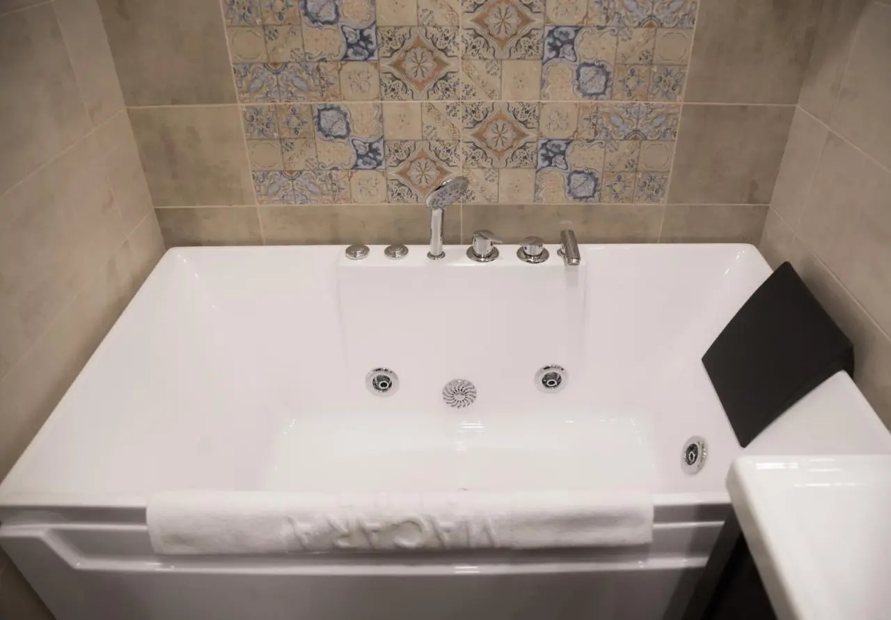 Macara Sheki City Hotel