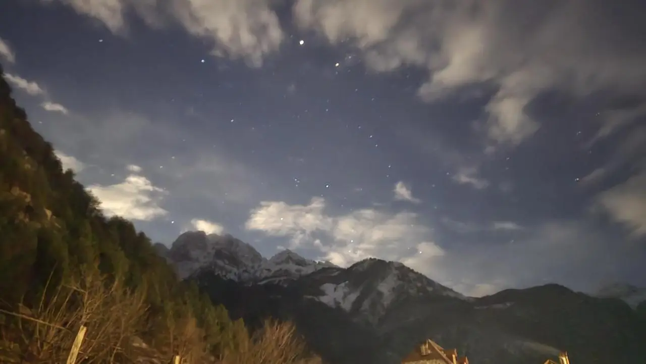 Thethi Sky Lodge