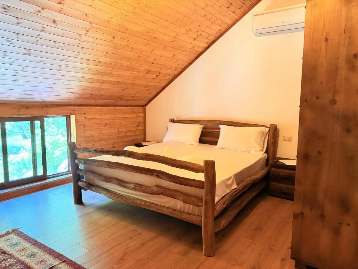 Bujtina Guri Hanit