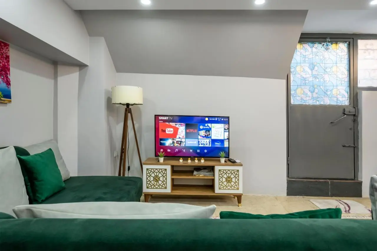 AYKA APART SUiTES OLD CITY