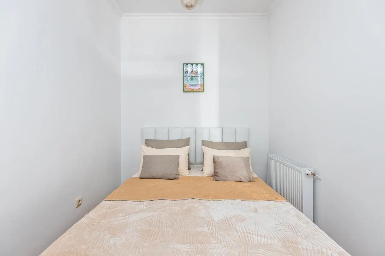 LE Home - Cozy 2 BR apartment in Saburtalo