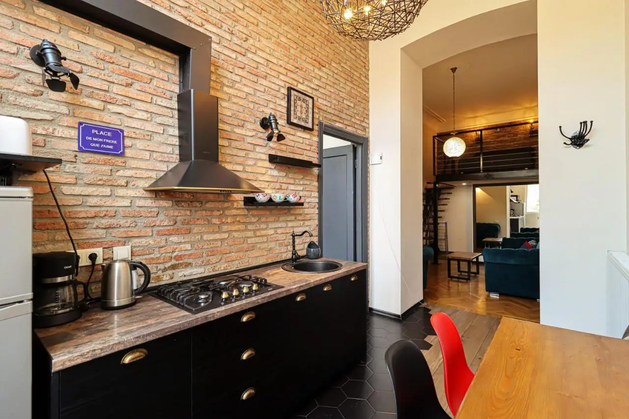 Wehost Mezzanine Apartment