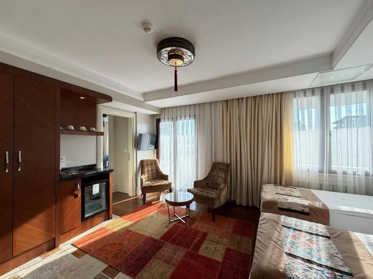 Azade Suites