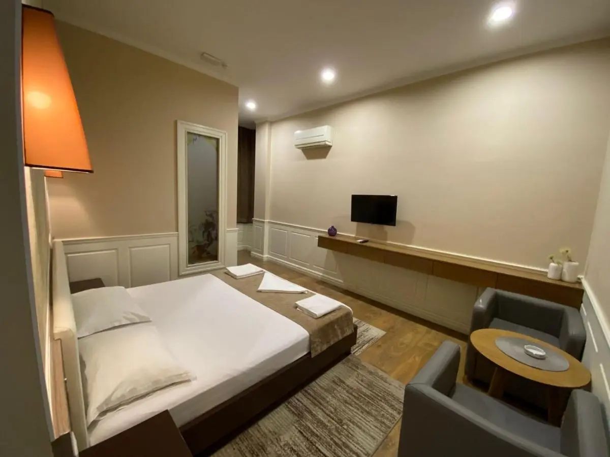 Edisem Hotel