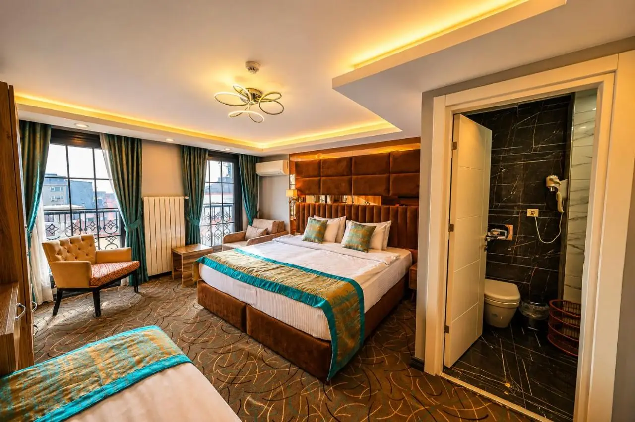 Grand Kavi Hotel