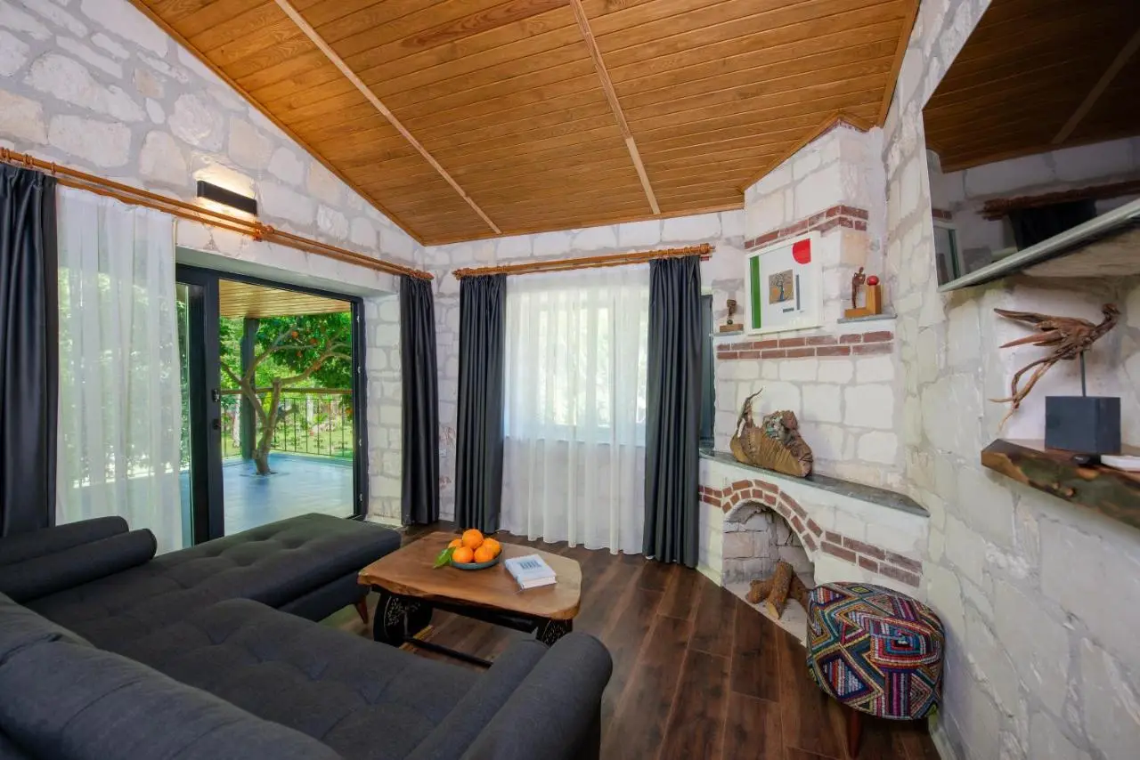 Yusalis Garden Hotel