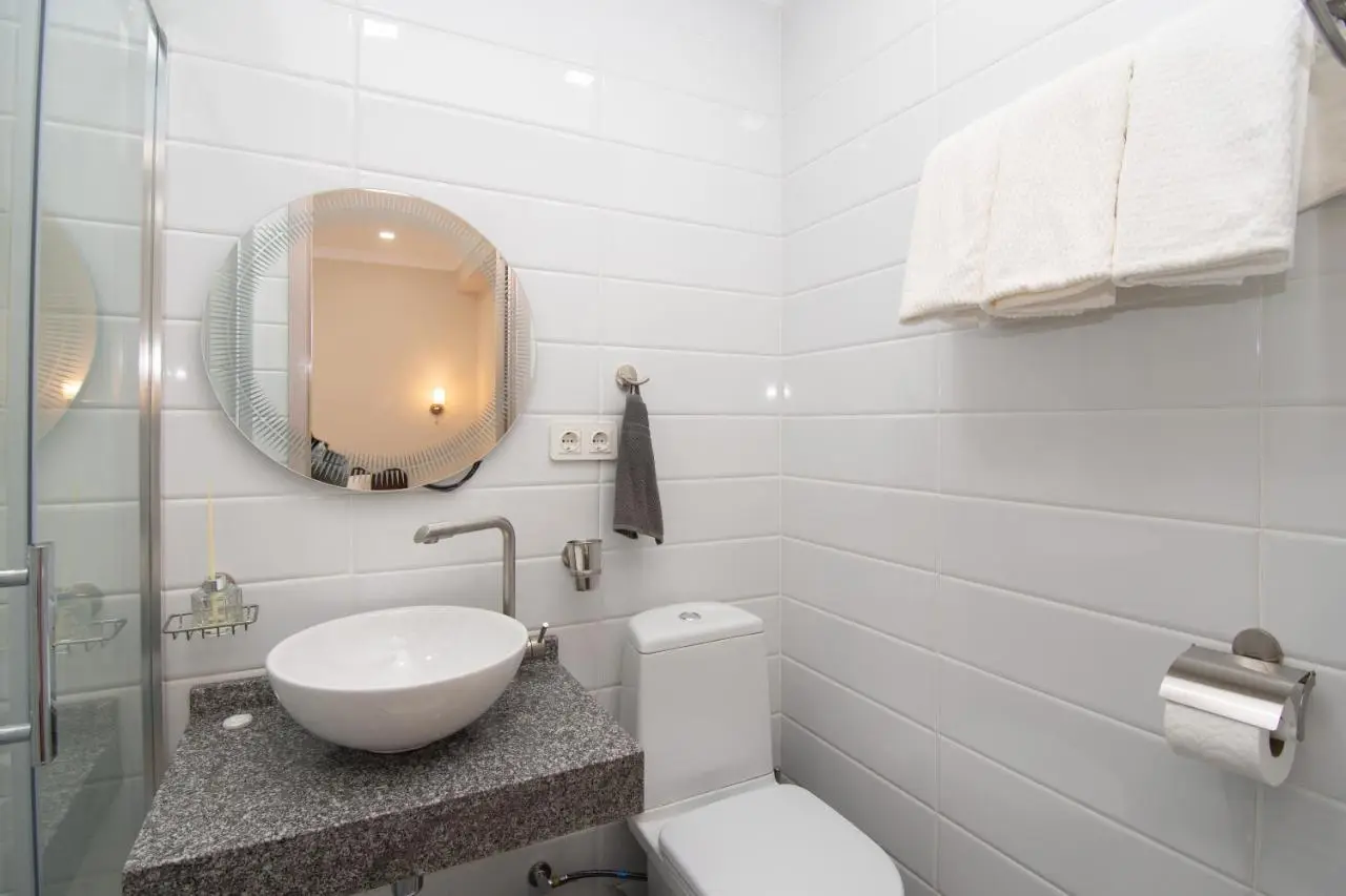 The Grand Piano Hotel