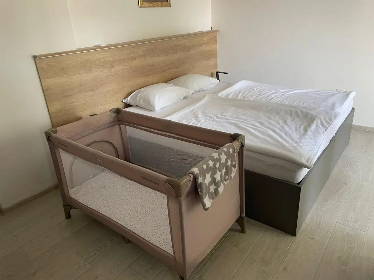 Studio Apartment Mia - free parking