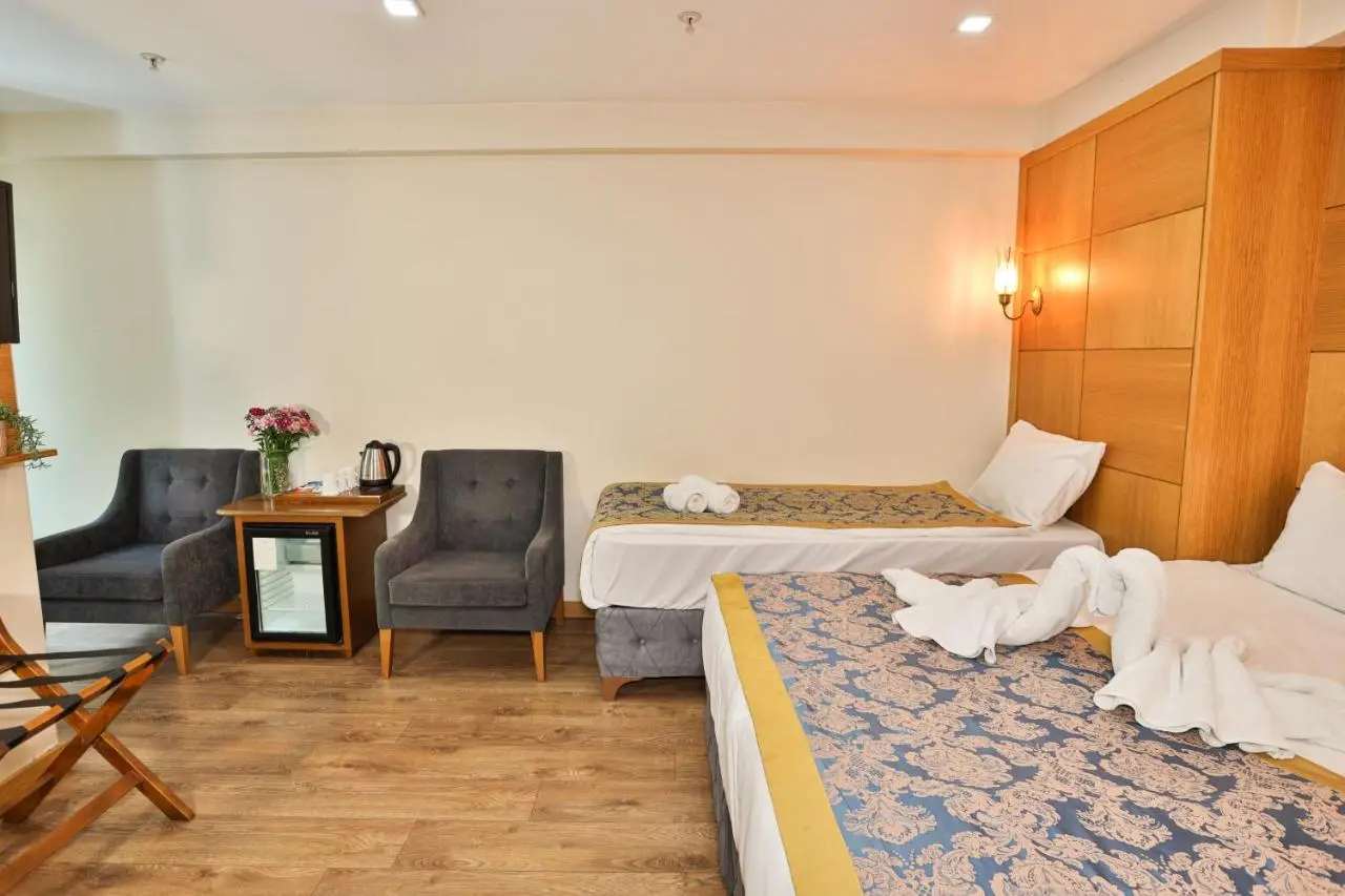 Cumbali Plaza Hotel