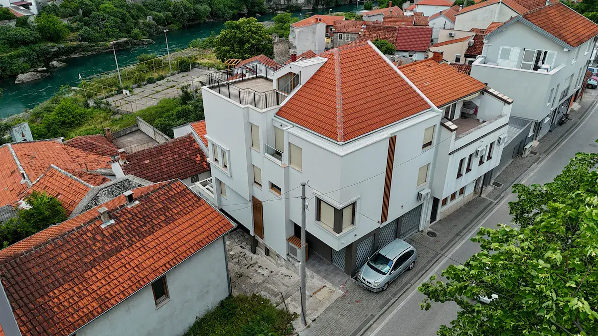 Santiceva Emina