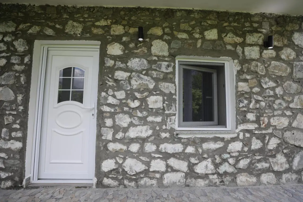 Thethi 360 grade - Camping & Rooms