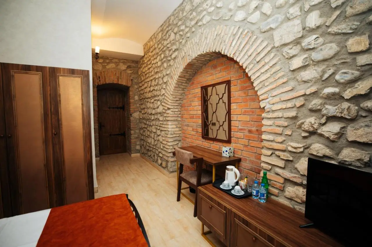 Art Hotel by ABAD Guest