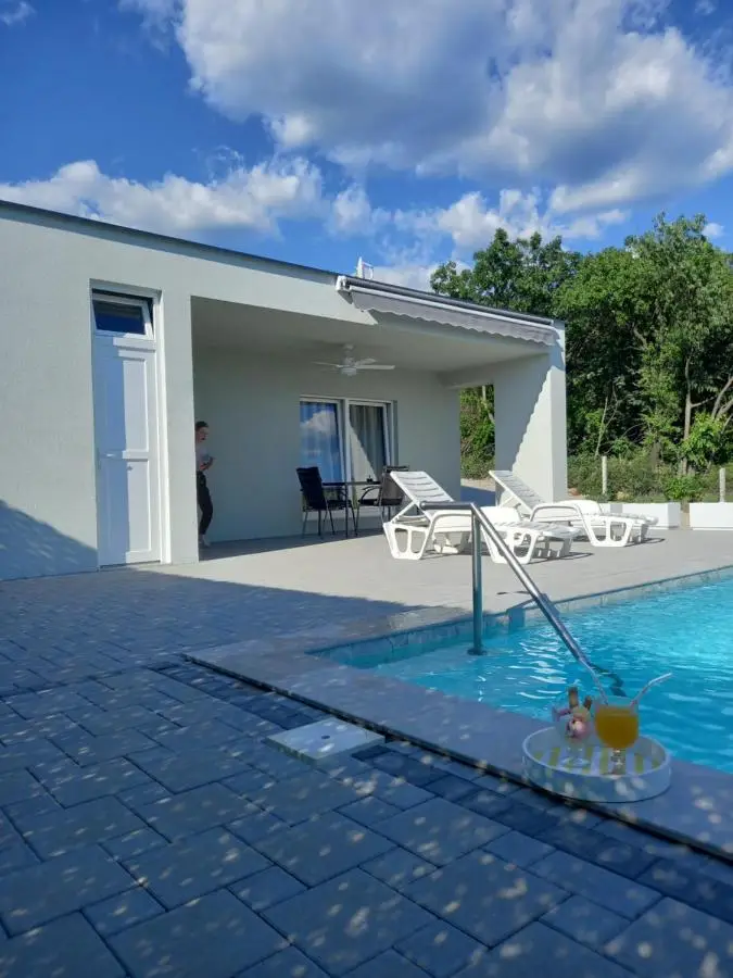 Z House kuća za odmor
