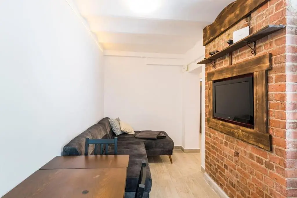 Beautiful 2BR House w/AC 400meters Taksim Square
