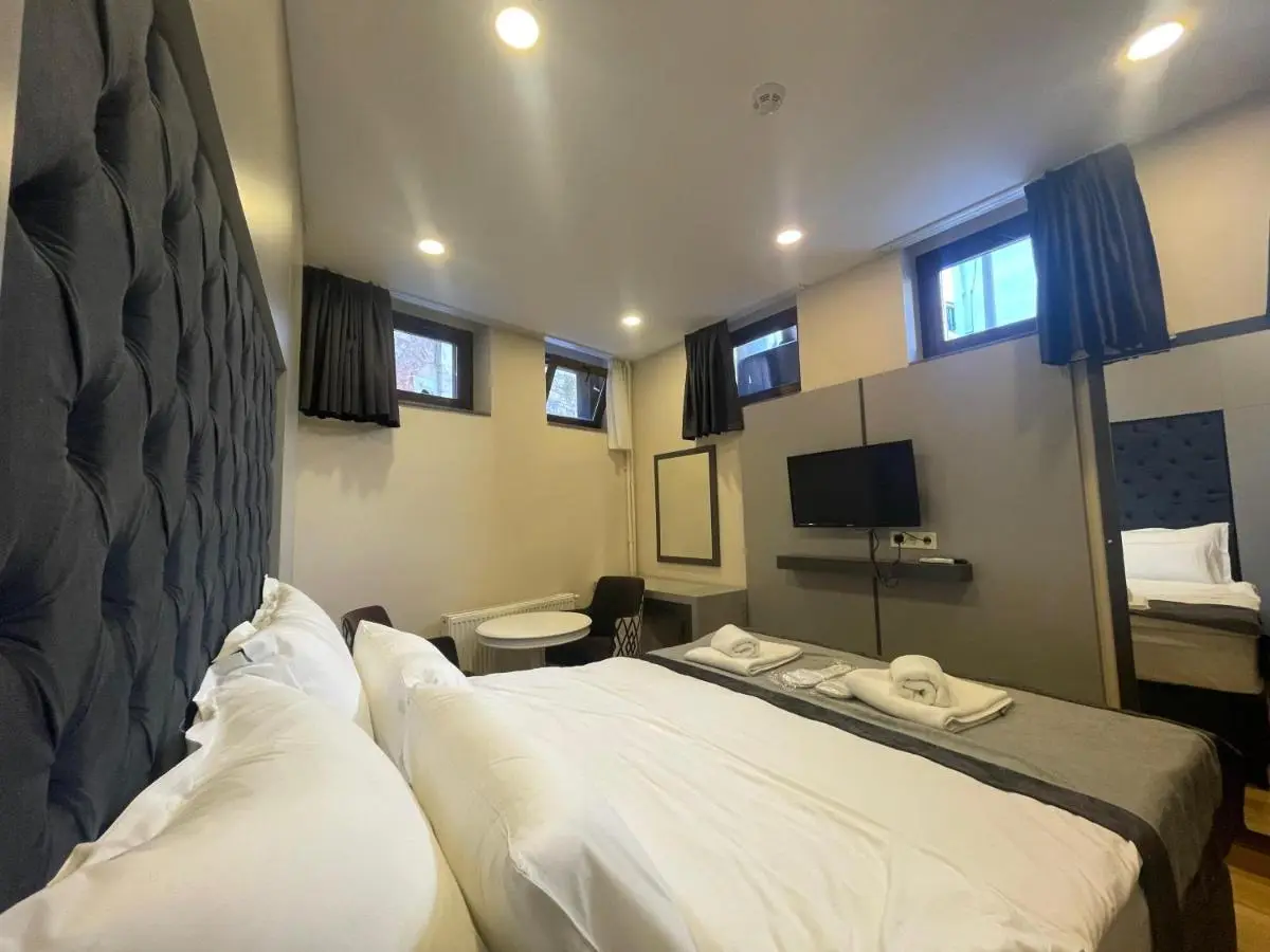 Spinel Hotel - Old City