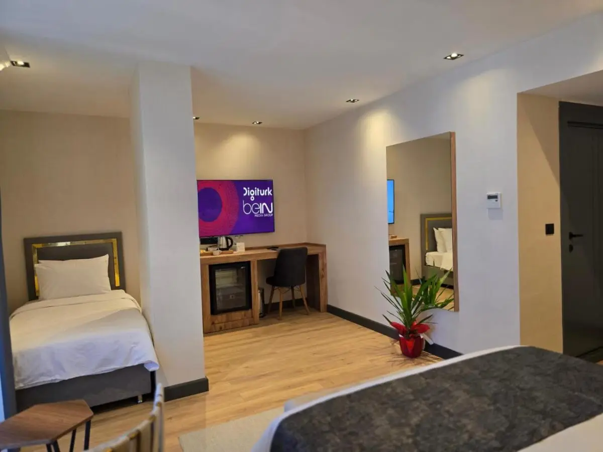 AYATOURE HOTEL