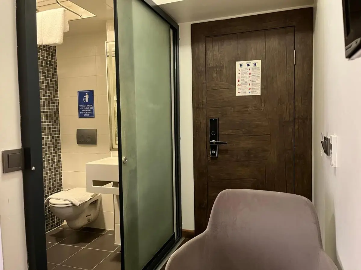 Pandora Hotel
