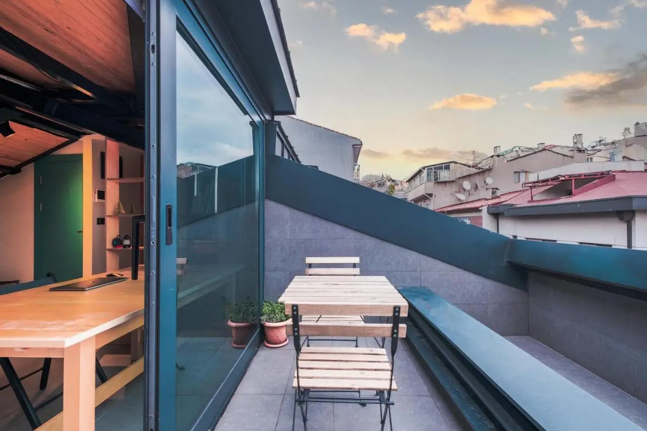 Homie Suites - ''Loft 27'' Urban Comfort Suites in the Heart of Cihangir