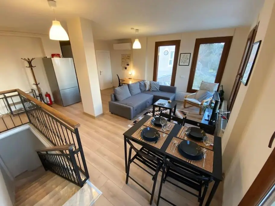 Stylish Triplex Apartment in The Heart of Izmir