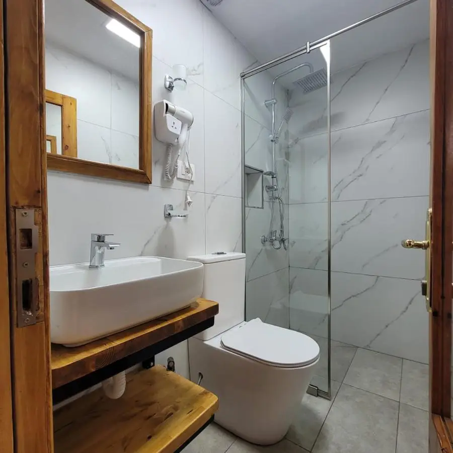Jona Guest house