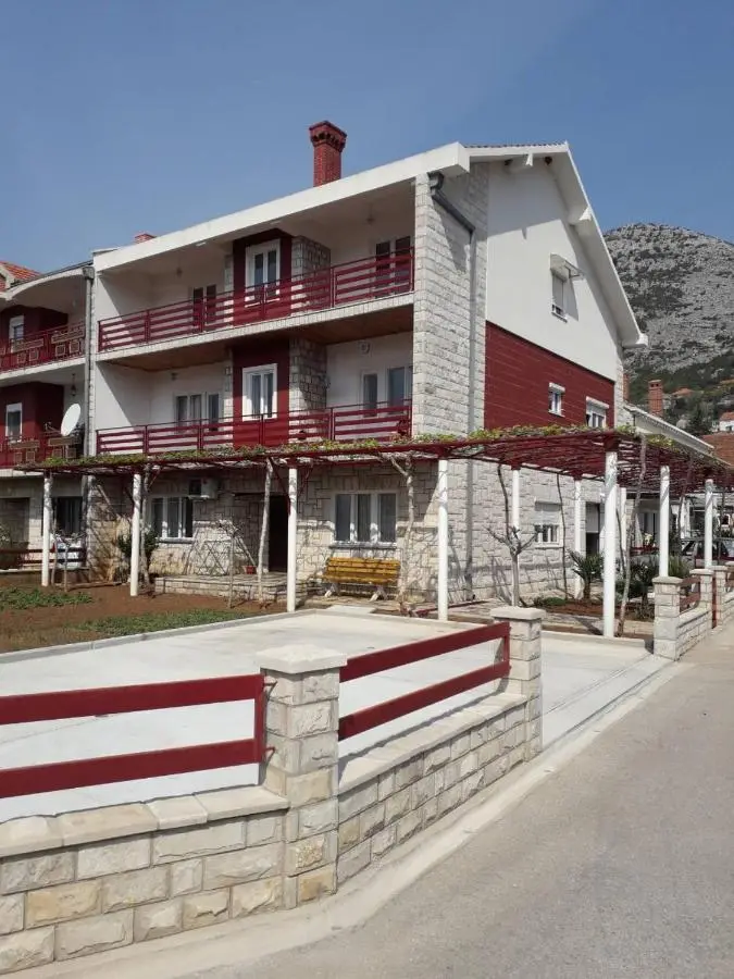 Apartmani RADA