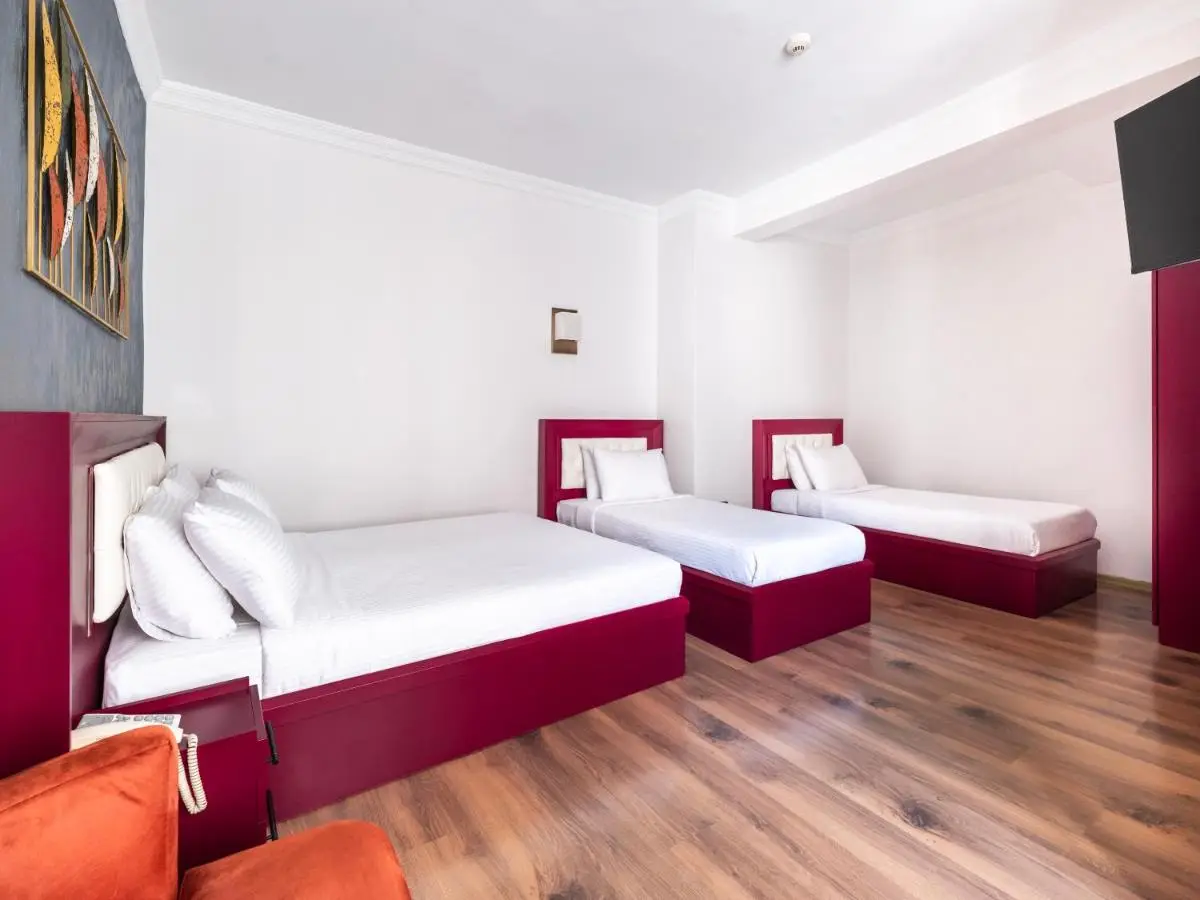Perazre Hotel