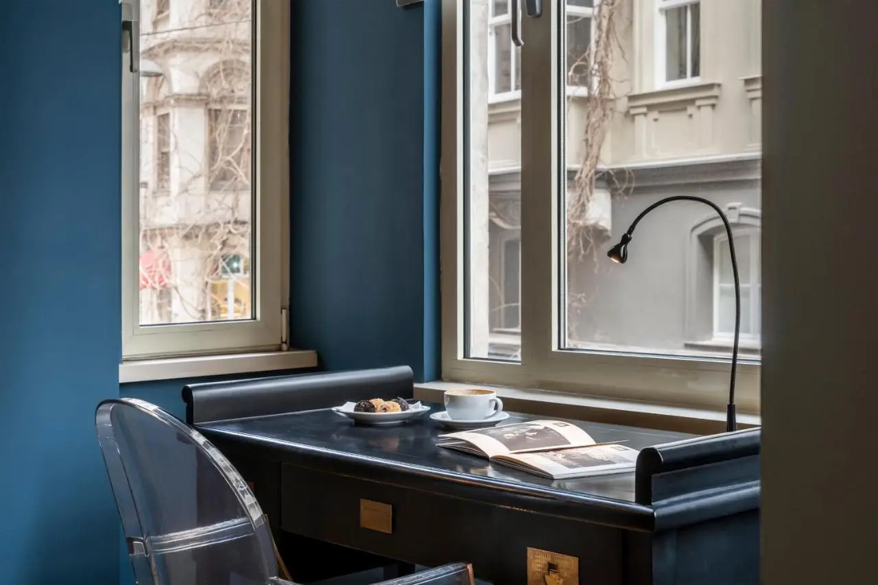 Ansen Hotel and Suites