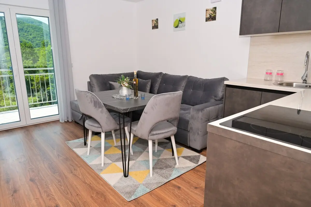 Villa Anita – Two-Bedroom Apartment, 3rd Floor (L)