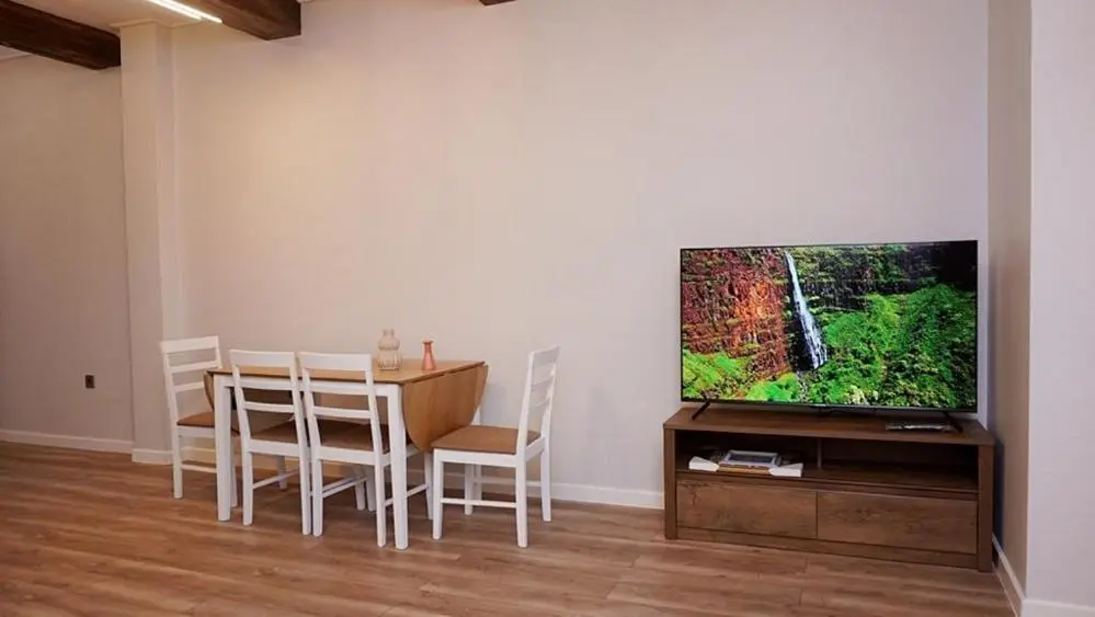 CHALET WOODS GUSAR