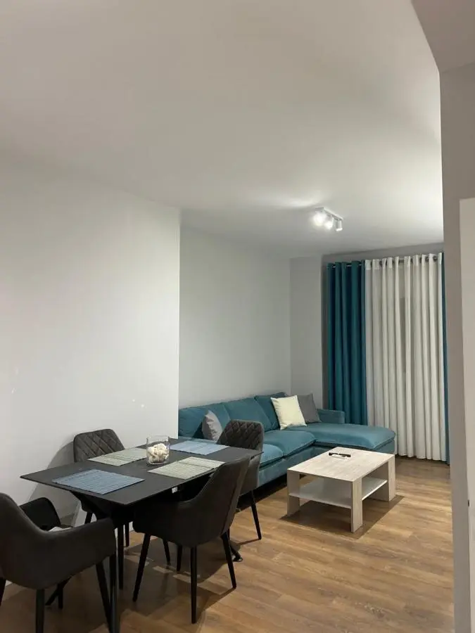 Jur Apartment