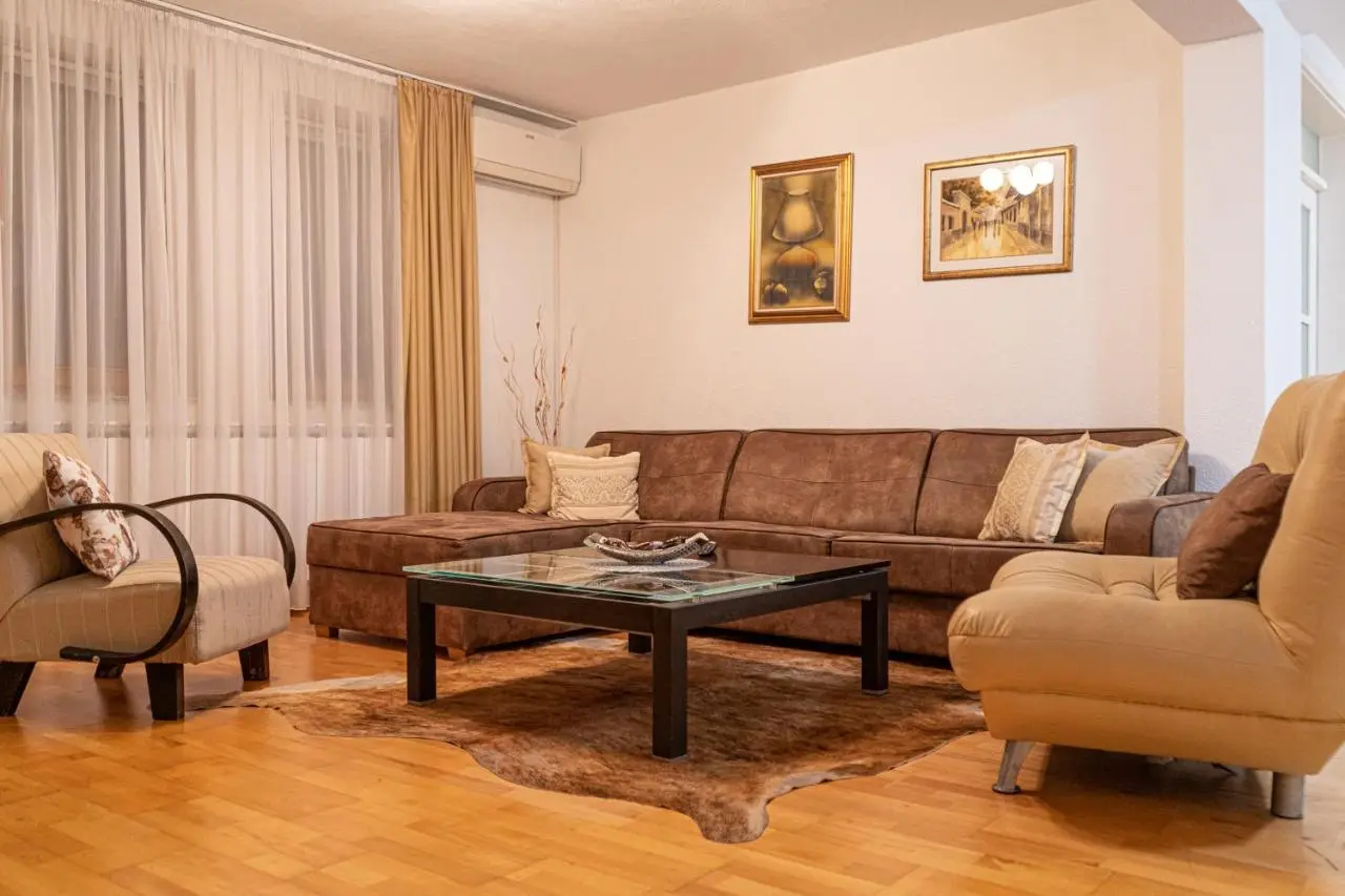 Sarajevo Hills Apartment