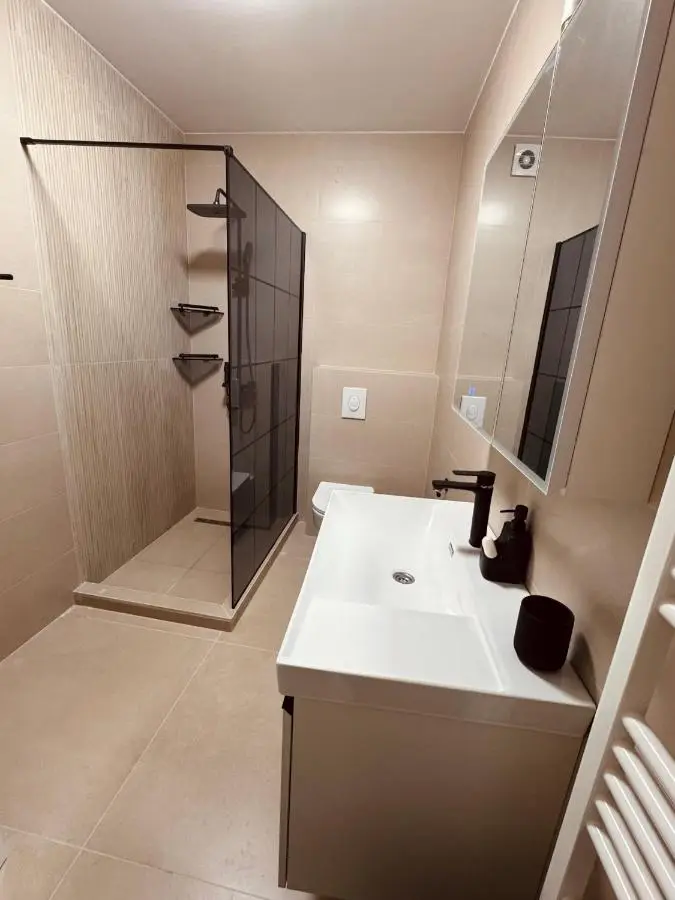 Feel apartments