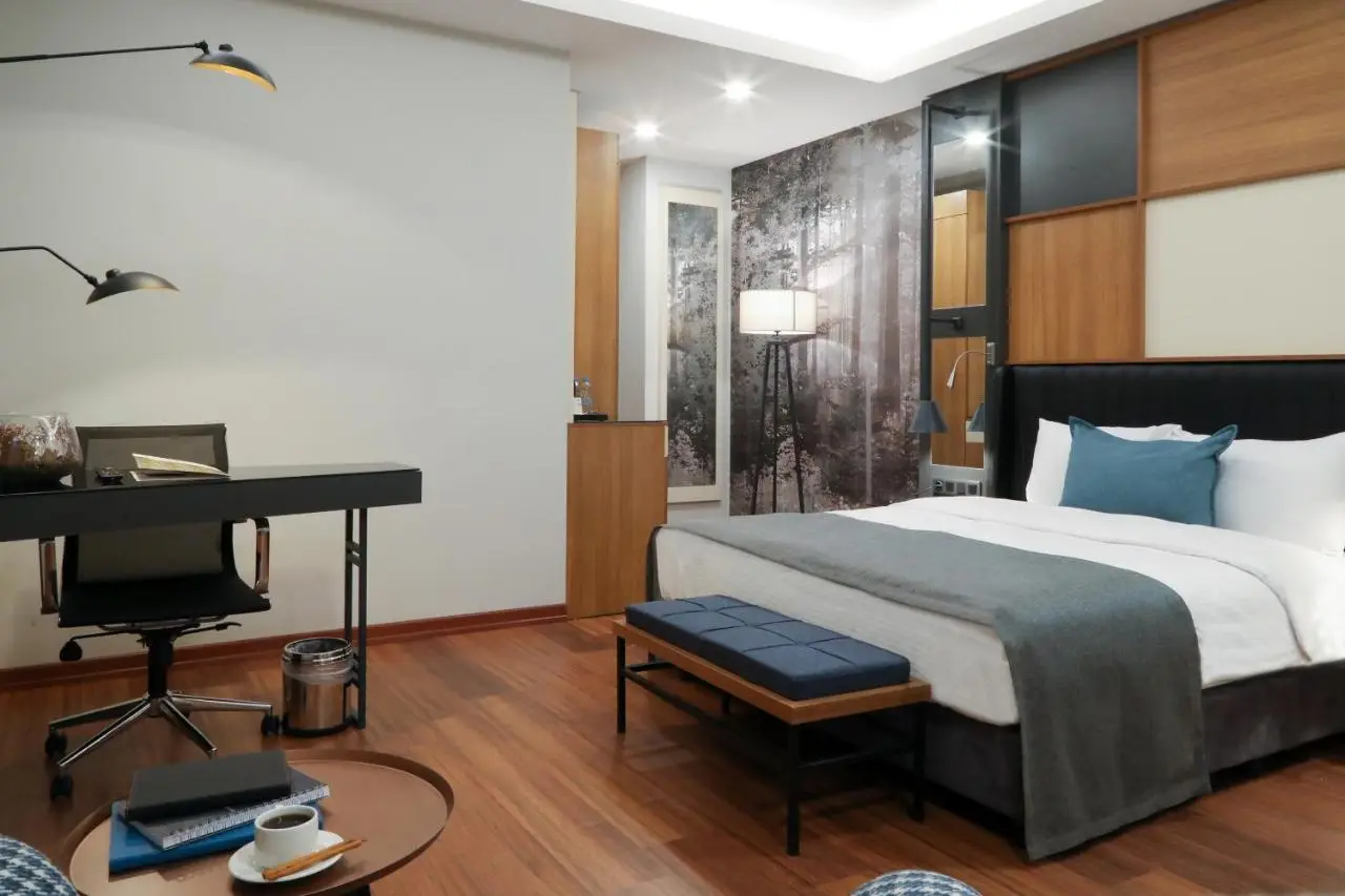 Expoist Hotel