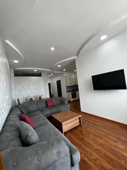 Lovely 2-bedroom unit rental in batumi