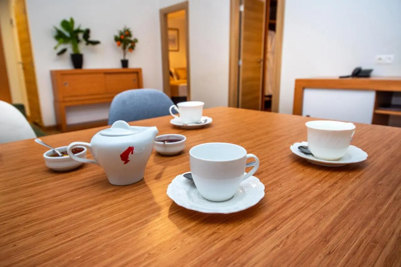 Orbi Palace Hotel Official