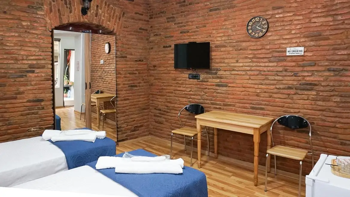Apartment Khizana