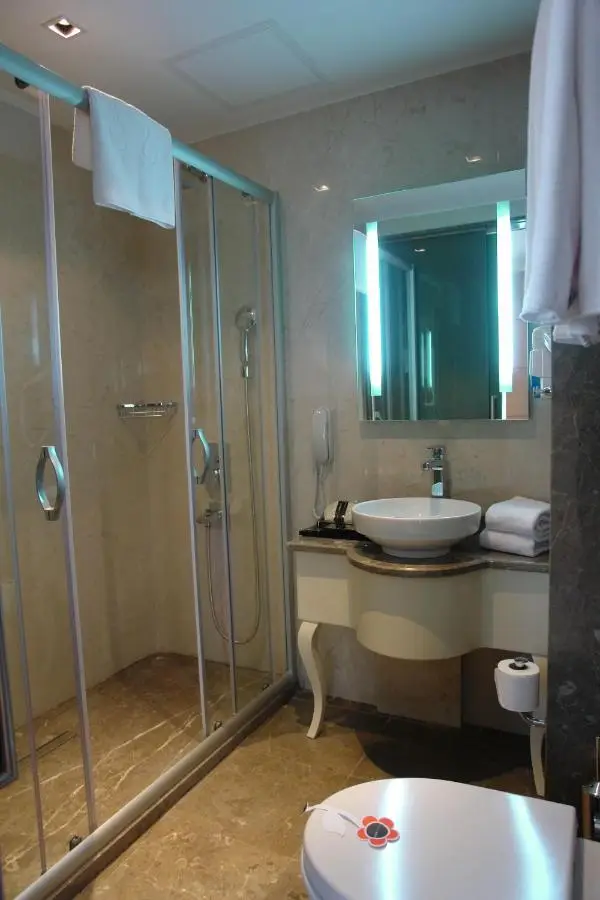 Le Mirage Hotel