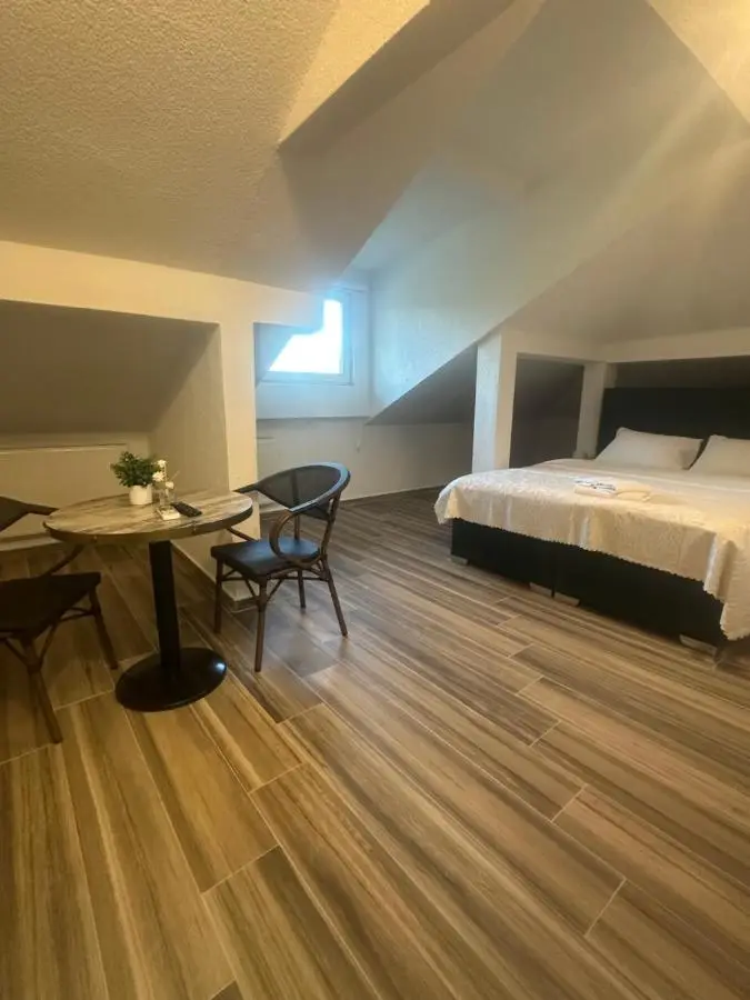 Hotel Piramida Sunca
