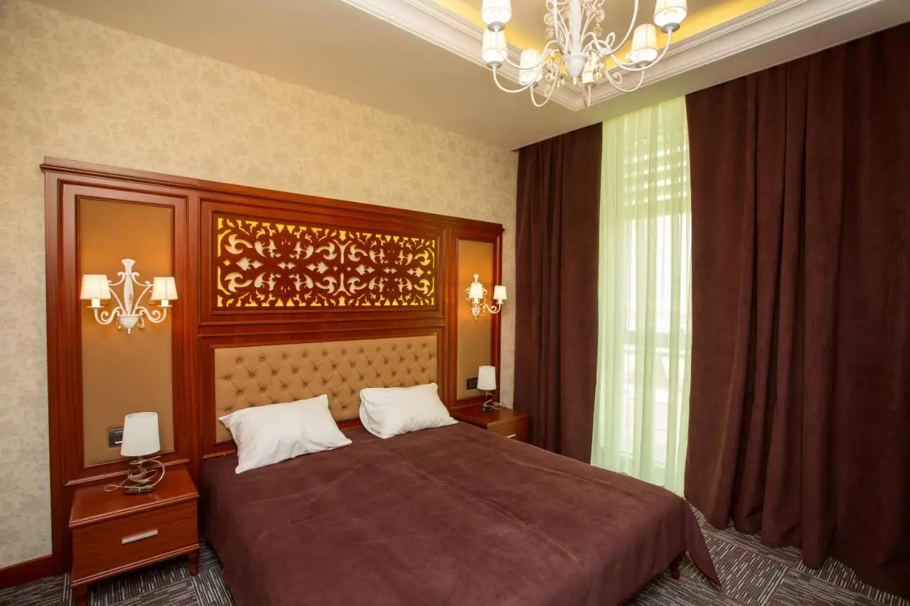 AZPETROL HOTEL QUSAR