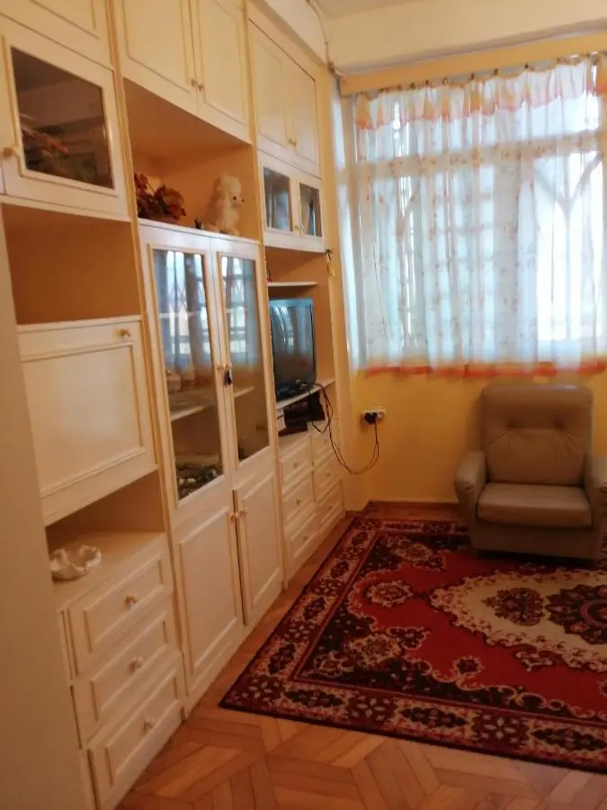Apartment on Rustaveli 41