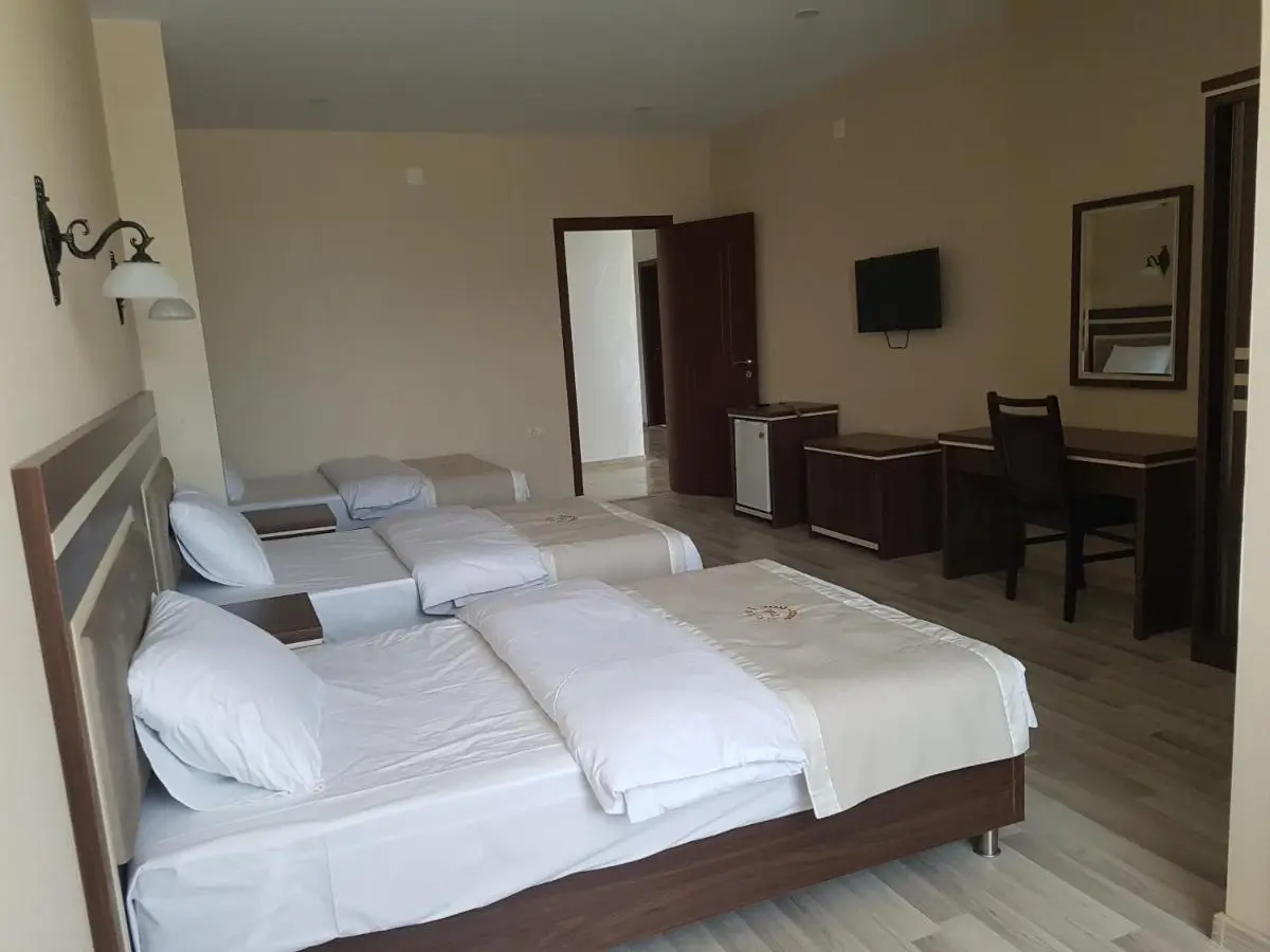 Hotel 725