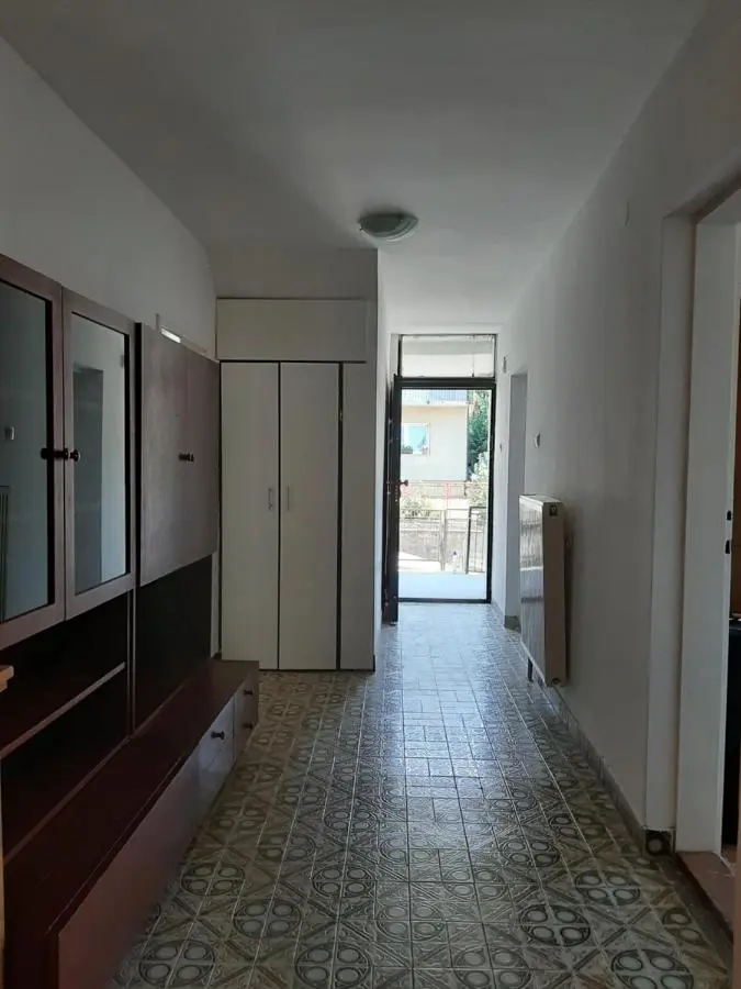 Golden View Apartment