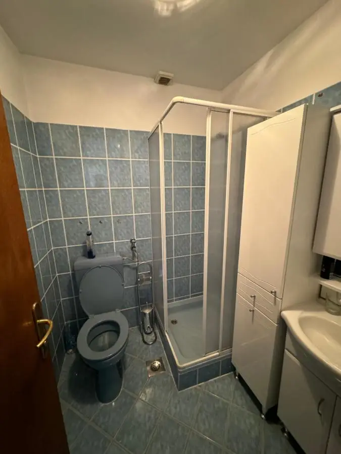 Idas Guesthouse - Kuća na jezeru - Haus am See - Privatunterkunft - Čelebići kod Konjica