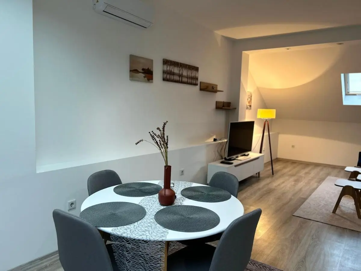 Ilidza Blue Nest