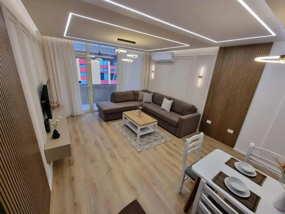 Central Continental Apartment