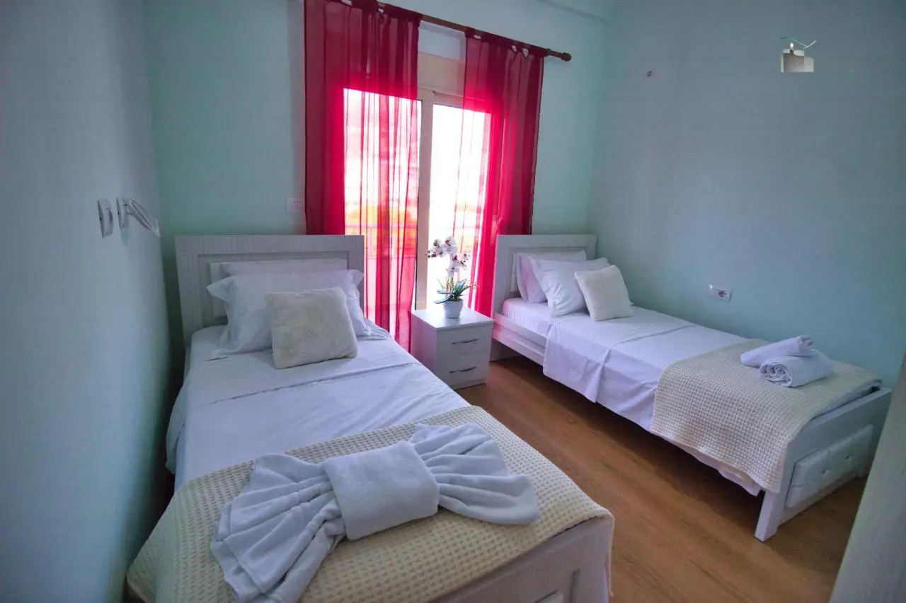 DAI Apartments- City & Castle view Gjirokaster