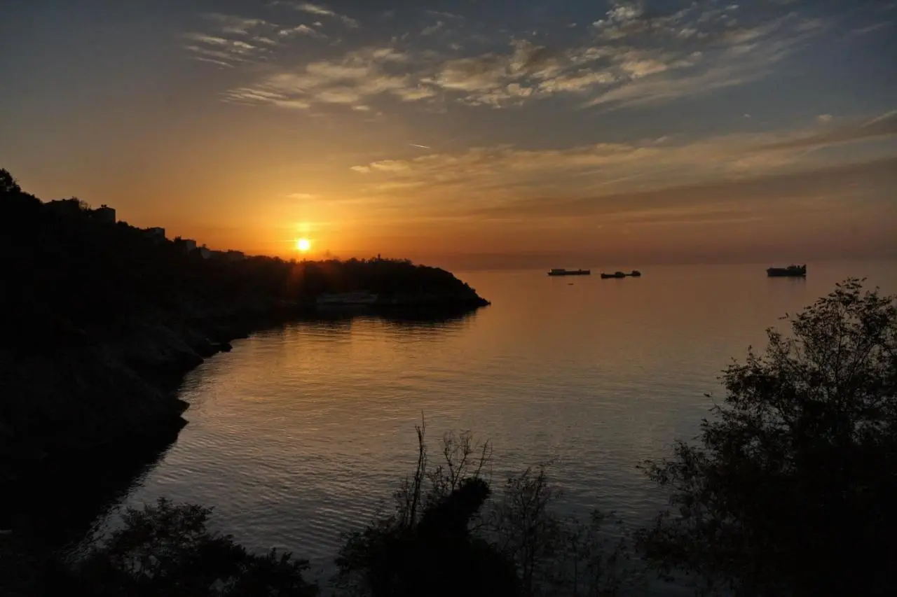Bab-i Zer Hotel